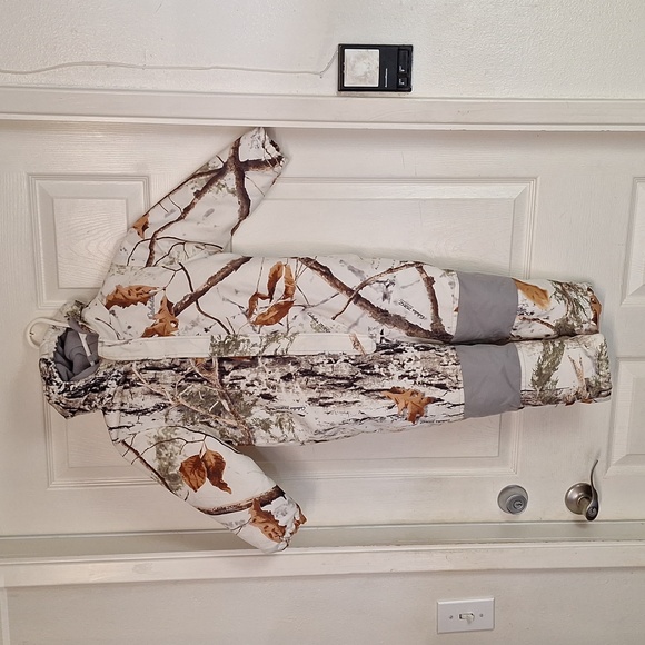 Cabela Jackets & Coats Cabelas Camouflage Camo Snow Suit Size 4t